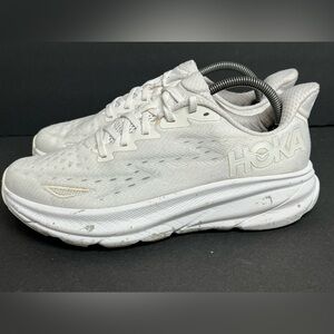Hoka One One Clifton 9 White Women's 1127896 WWH Running Size 9.5